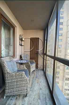 Продаж 2 -к кв. вул. Вишняківська 5, м. Харківська, Дарницький р-н. Київ