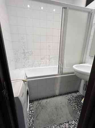 2-кімнатна квартира 60м2/3 поверх в центрі,вул.Круглоуніверситетська13 Киев