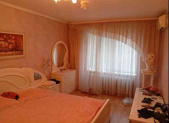 Оренда 4-к квартири на пр. Праці, район Запоріз. шосе і Нової лінії Днепр