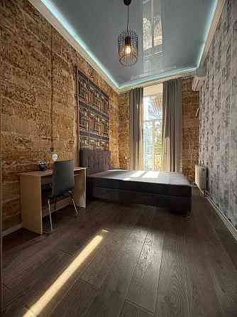 Срочно сдам! 3-ком квартира в центре! 2 этаж!АГВ! 10 мин Дерибасовская Одесса