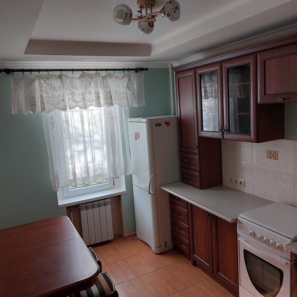 Своя 1 кімнатна 45 м.кв  м.Житомирська вул.,Поповича ,15 Киев - изображение 4