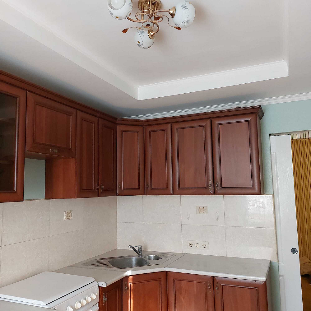 Своя 1 кімнатна 45 м.кв  м.Житомирська вул.,Поповича ,15 Киев - изображение 3