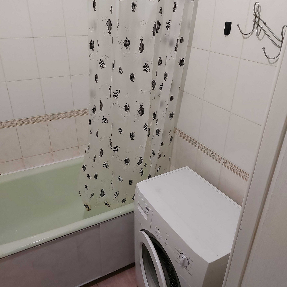 Своя 1 кімнатна 45 м.кв  м.Житомирська вул.,Поповича ,15 Киев - изображение 6