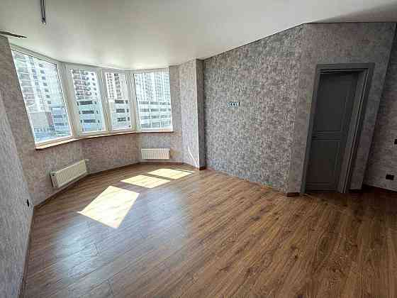 Продам 1-комн. квартиру с РЕМОНТОМ в НОВОМ КОМПЛЕКСЕ на ул. Сахарова Крижанівка