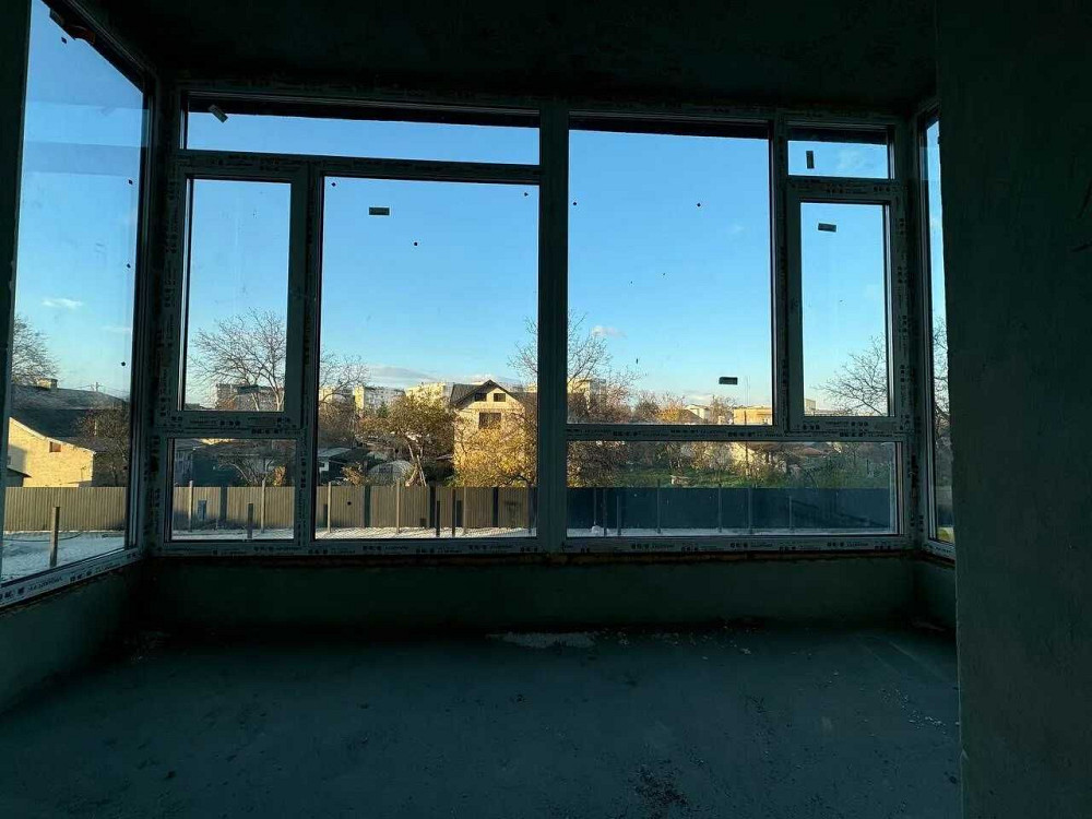 Простора двокімнатна поблизу ТЦ "Арсен" Ивано-Франковск - изображение 5