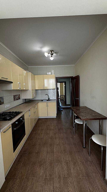 Простора 1к квартира 39 м² з лоджією з ремонтом і меблями Ірпінь Ірпінь - зображення 4