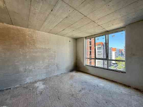 Однокімнатна квартира біля парку Шевченка в ЖК Бізнес Класу. Ивано-Франковск