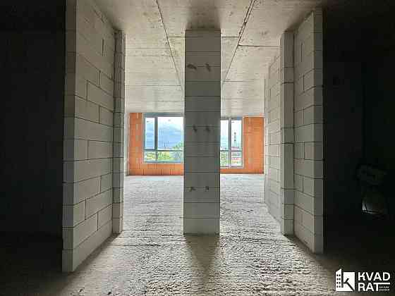 Видова 1 кім. кв. з виглядом на місто та гори в центрі міста Ивано-Франковск