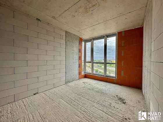 Видова 1 кім. кв. з виглядом на місто та гори в центрі міста Ивано-Франковск