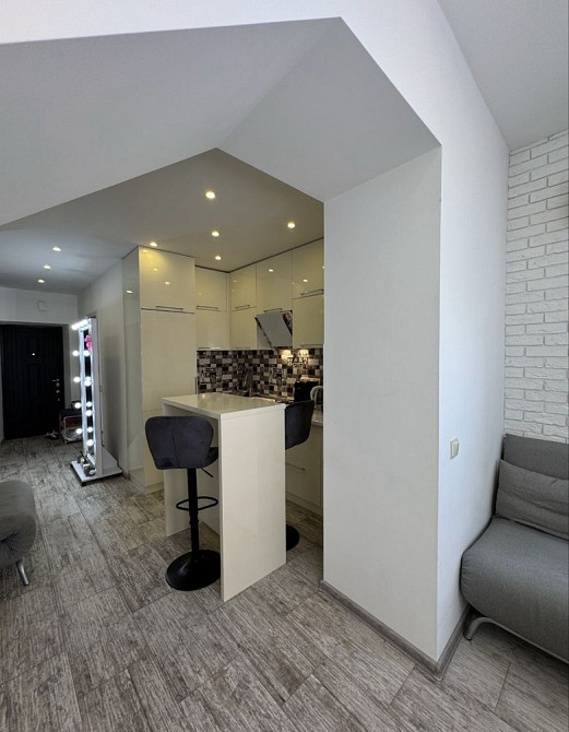 Продається стильна квартира,красивий дизайн проект. ІндГазОпал 35м2 Буча - зображення 7