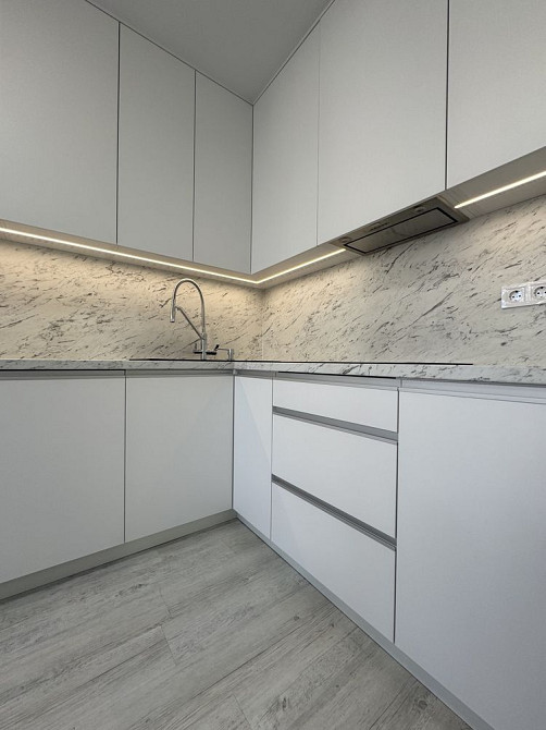 Двокімнатна з новим ремонтом в ЖК Центральний Преміум! Центр міста! Ірпінь - зображення 2