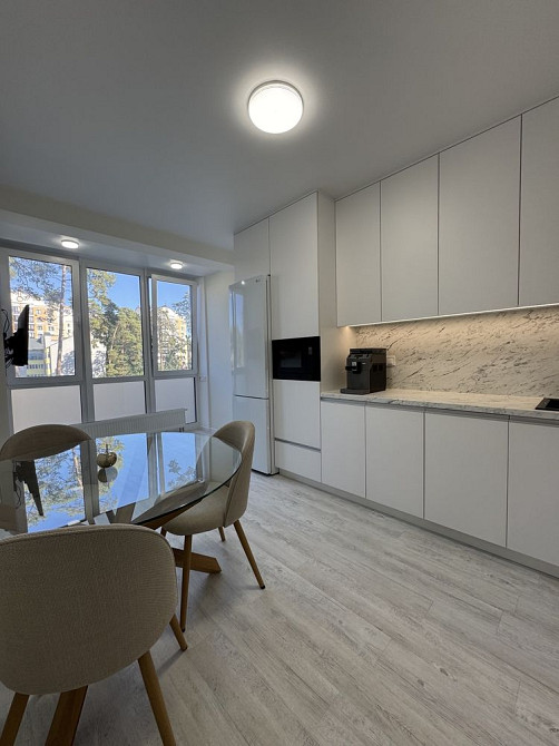 Двокімнатна з новим ремонтом в ЖК Центральний Преміум! Центр міста! Ірпінь - зображення 1