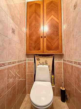 Оренда однокімнатної квартири 42м2  на Ахматової 4 Киев