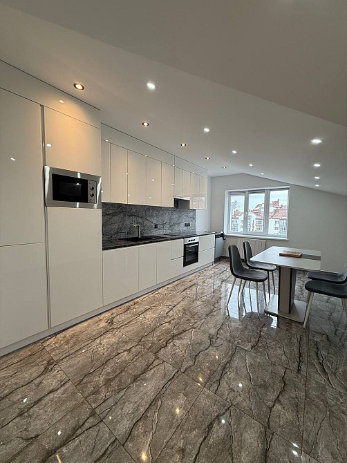 Оренда просторої 3 км квартири поруч з стометрівкою Ивано-Франковск - изображение 1