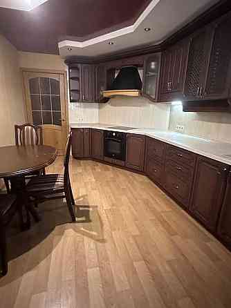 Трьохкімнатна квартира в центрі міста Чернигов