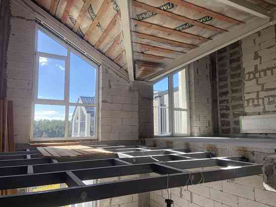 Продаж 2-рівневоі квартири з інд. газовим опаленням Бровары