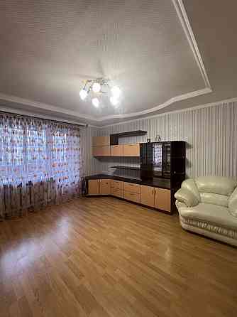 Продаю 4-кімнатну у центрі Вишгорода, без коміссії Вишгород