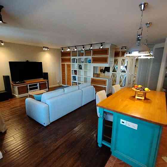 Сдам стильную квартиру улица Кленовая парк Победы. Одесса