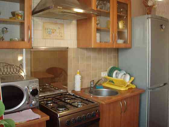 Здається в довгострокову оренду затишна 1-к.кв на вул. Єреванська Киев