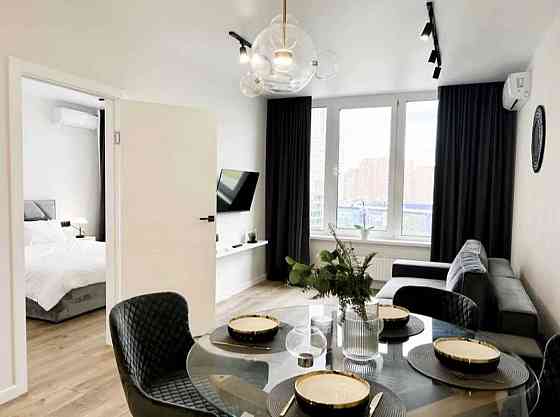 Оренда однокімнатної квартири ЖК Seven метро Осокорки Киев