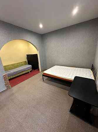 Затишна мебльована квартира біля парку, 2 поверх, готова до заселення! 