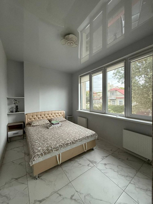 Квартира у моря с террасой и генератором на Каманина Одеса - зображення 5