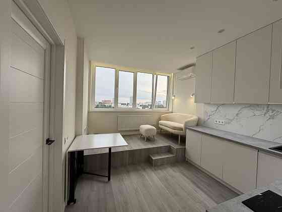 Продаж 1 -к ЖК 4 сезони м. Васильківська Киев