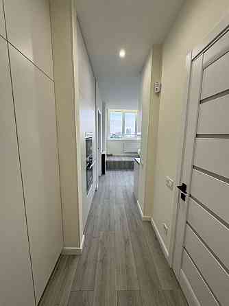 Продаж 1 -к ЖК 4 сезони м. Васильківська Киев