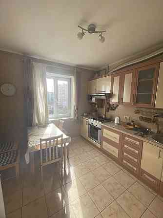 Продам 4-х кімнатну квартиру в Центрі Чернигов