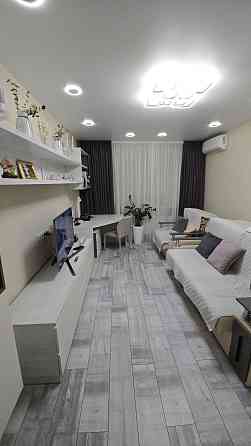 1-кім квартира на Бориспільській 25А , готова до проживання,. Без% Киев