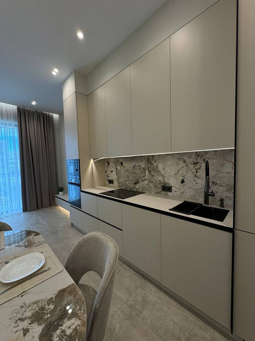 Продаж дизайнерської квартири в ЖК Grand Hills Ужгород - изображение 3