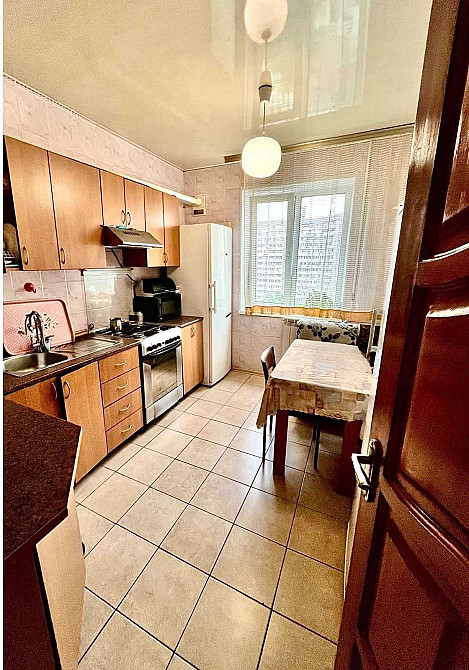 Продається 3-кімнатна квартира метро Позняки Срочно! Дешего! Київ - зображення 1