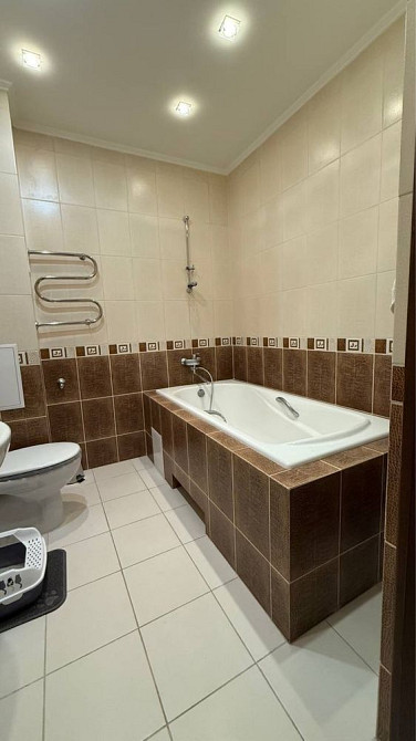 Здам в оренду 3 кім квартиру Салютна 1Б нивки Киев - изображение 7