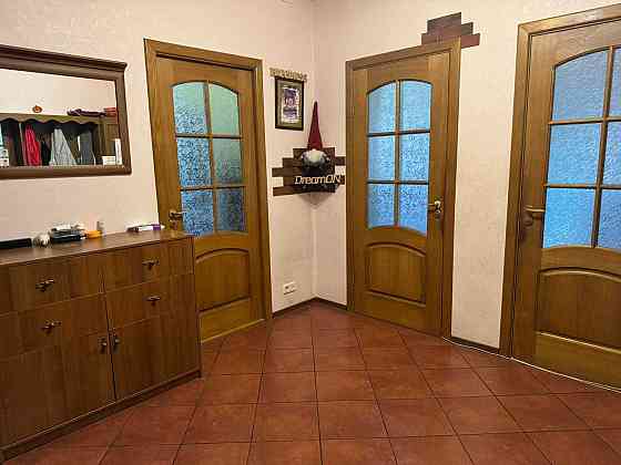 Здам 3-кімнатну квартиру біля метро Житомирська Киев