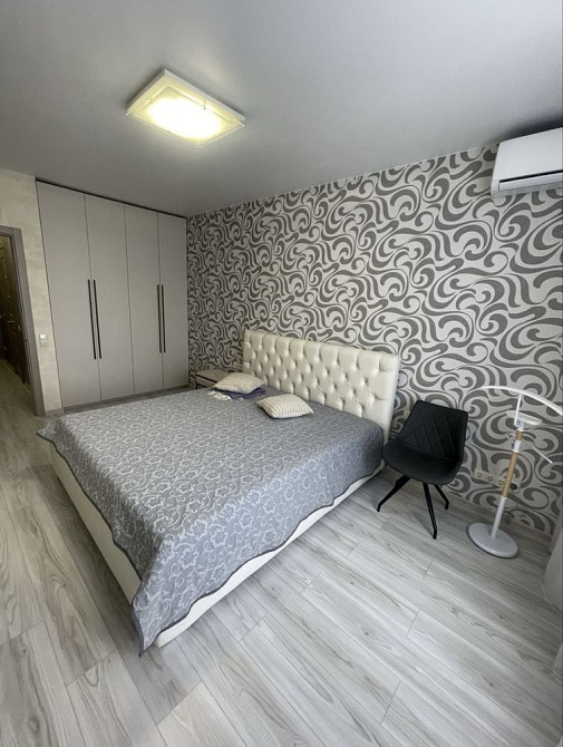 ЖК Республіка, вул. Т. Рильського, 1, комфортна 1 к.кв. 43кв.м Киев - изображение 2