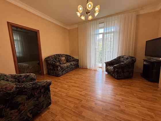 Здається 2 кімнатна квартира, вул. С.Єфремова,2 , центр Днепр