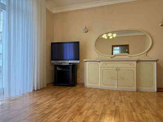 Здається 2 кімнатна квартира, вул. С.Єфремова,2 , центр Днепр