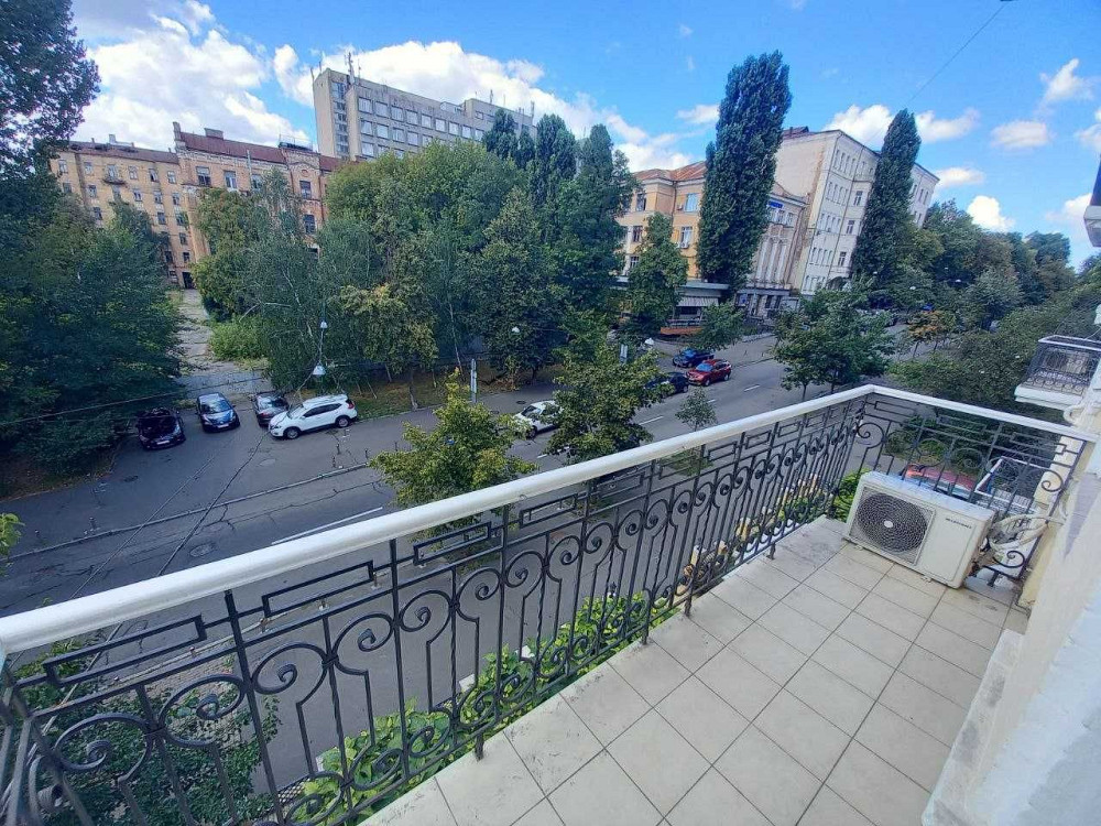 Здам 3к вул Володимирська 77 Центр Метро-7хв пішки Киев - изображение 1