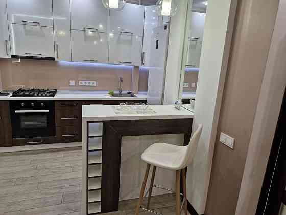 довгострокова оренда трикімнатної квартири в новобудові біл парку Івано-Франківськ