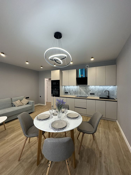 Квартира 52м Скай Сити Будова Варненская Одесса - изображение 1