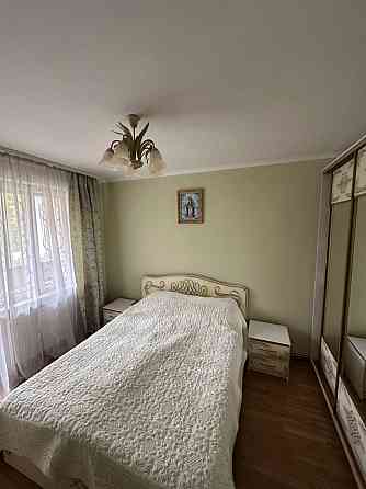 Продам 3-х кімнатну квартиру з індивідуальним опаленням біля Арсену Ивано-Франковск