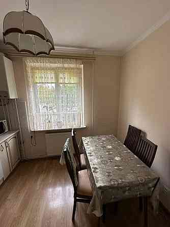 Продам 3-х кімнатну квартиру з індивідуальним опаленням біля Арсену Ивано-Франковск