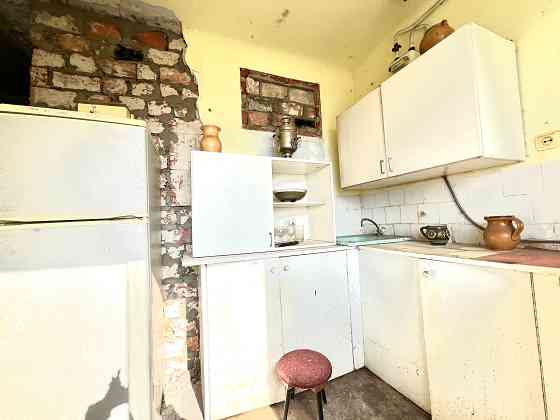 Соборна 58. 2-х 56м під ремонт, 5/5пов, центр, базар 5хв пішки Сарни