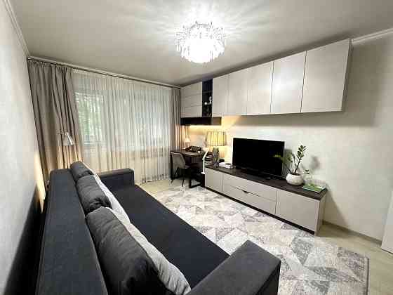 2 комнатная квартира Черемушки Филатова евроремонт средний этаж Одесса