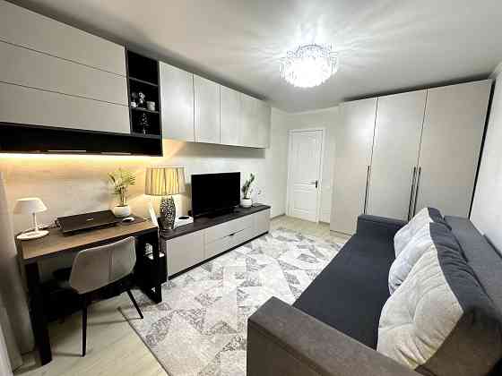 2 комнатная квартира Черемушки Филатова евроремонт средний этаж Одесса