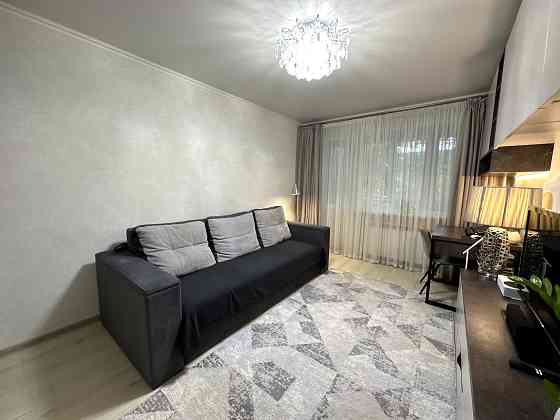 2 комнатная квартира Черемушки Филатова евроремонт средний этаж Одесса