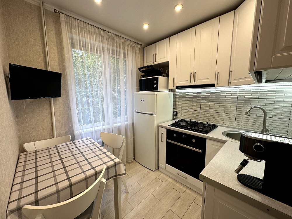 2 комнатная квартира Черемушки Филатова евроремонт средний этаж Одеса - зображення 4