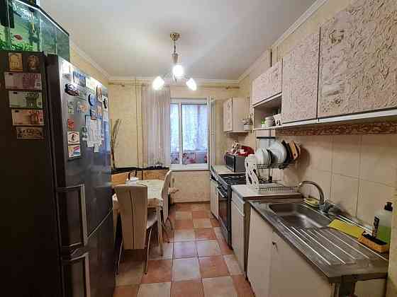 Продам 3-х комнатную квартиру на Бочарова Одесса