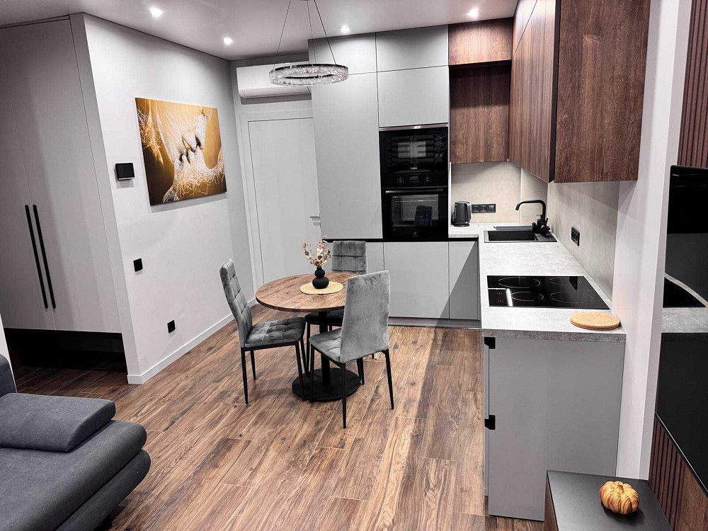 Оренда квартири з ремонтом в ЖК Республіка. Перша здача Великі Новосілки - зображення 1