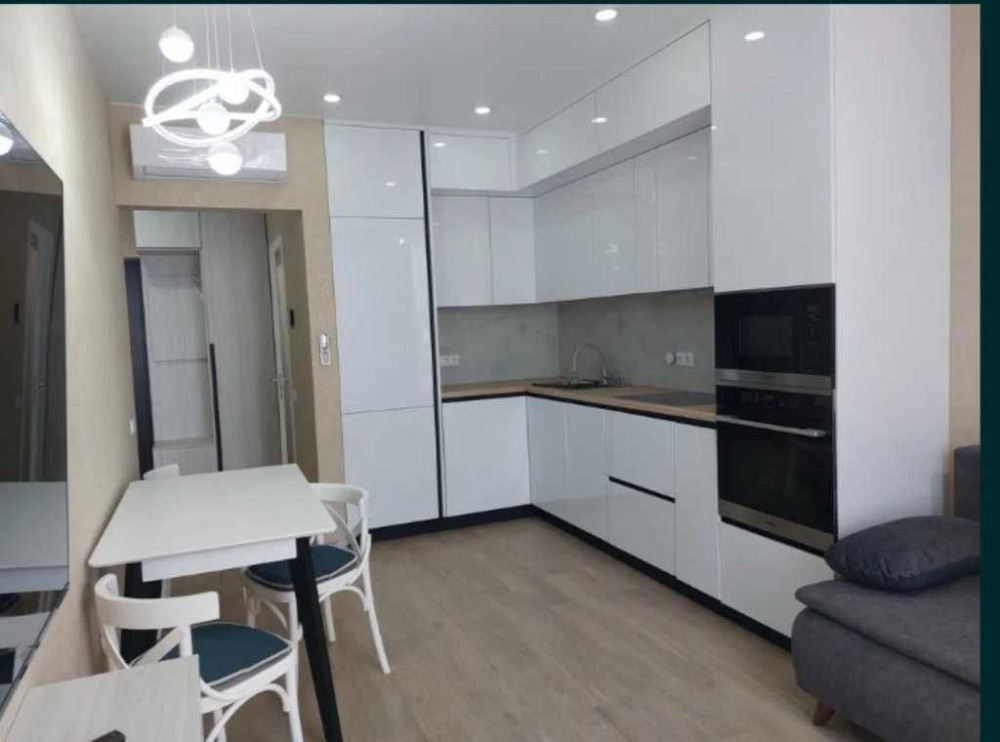 ЖК Варшавський 2, Олександра Олеся 9-А Киев - изображение 1